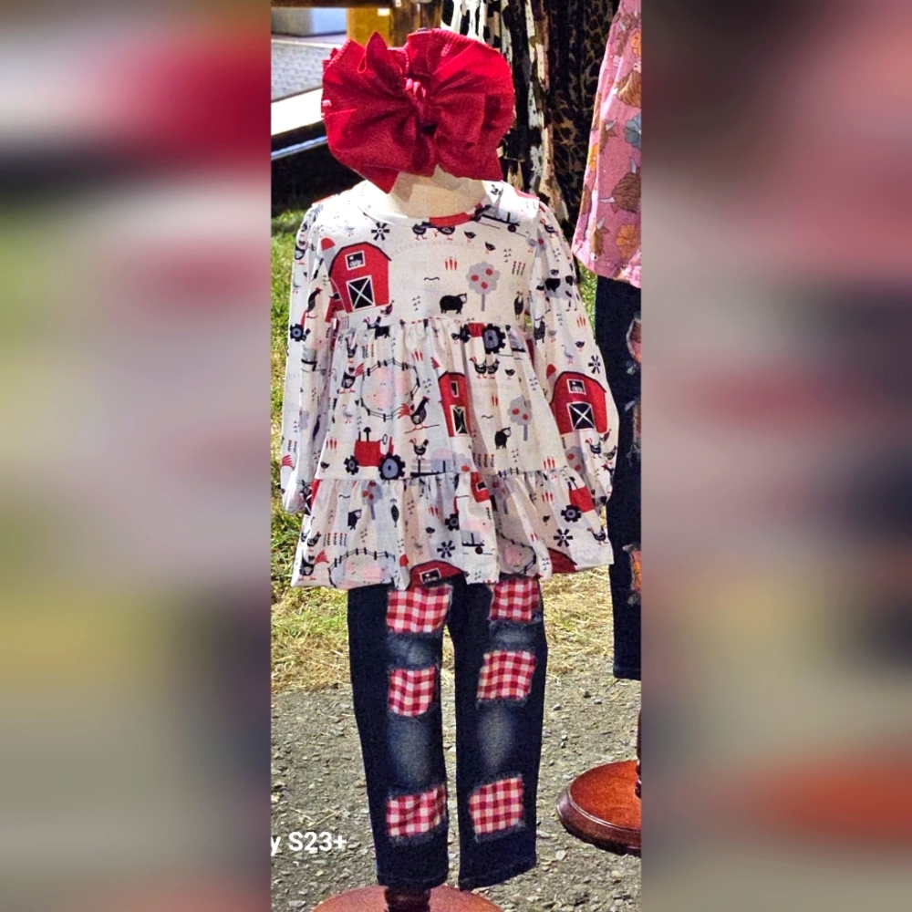 Red Barn Girl's Set - Picture 2 of 2